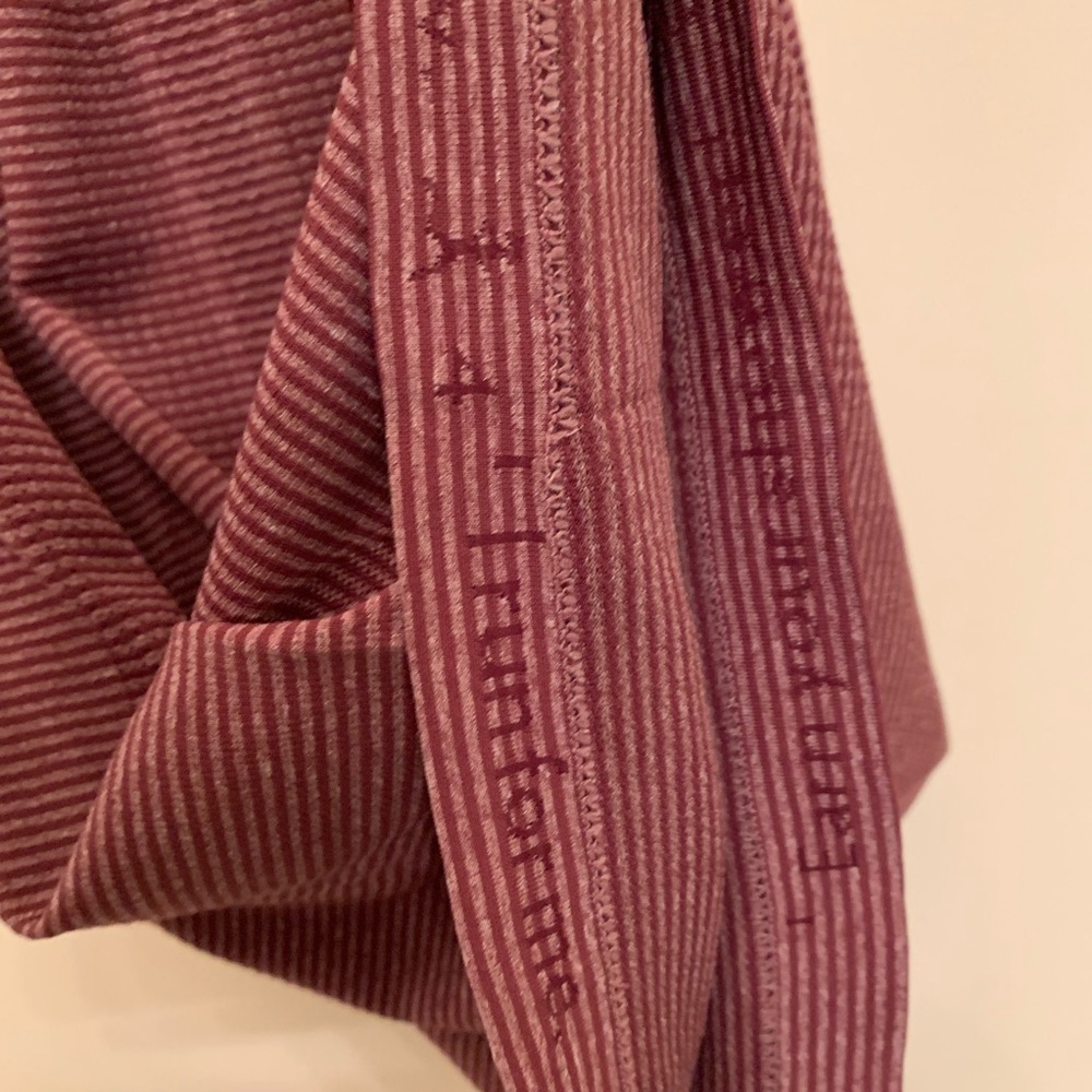 Lululemon - “Run Swiftly Tech Tank” - Picture 8 of 8